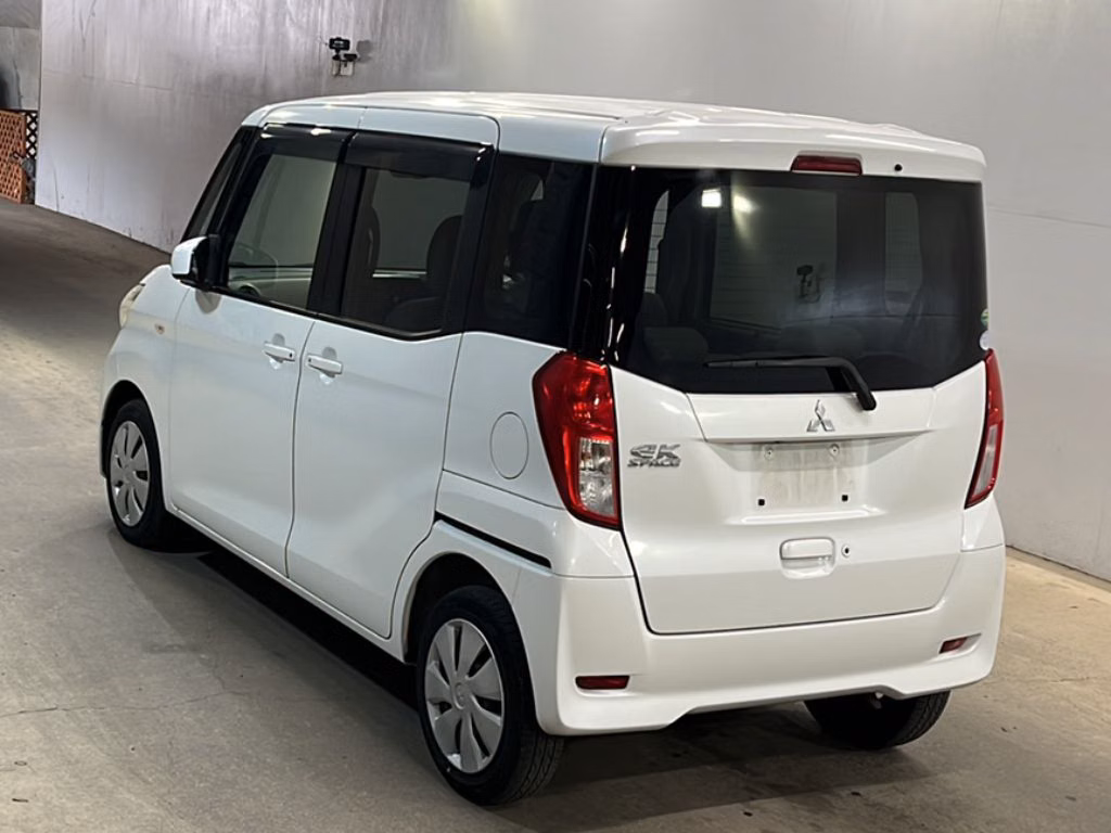 MITSUBISHI EK SPACE