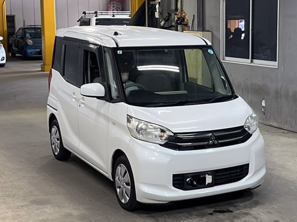 MITSUBISHI EK SPACE