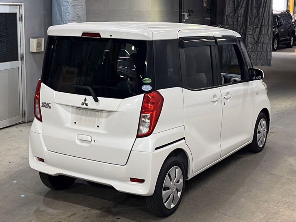 MITSUBISHI EK SPACE