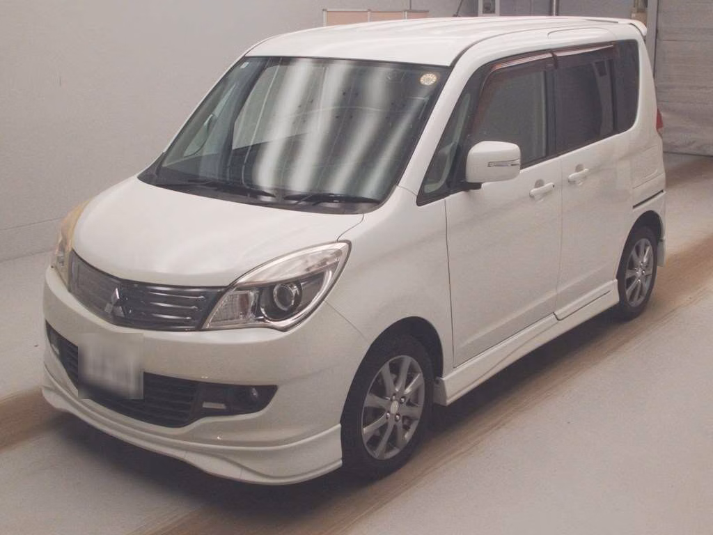 MITSUBISHI DELICA D:2