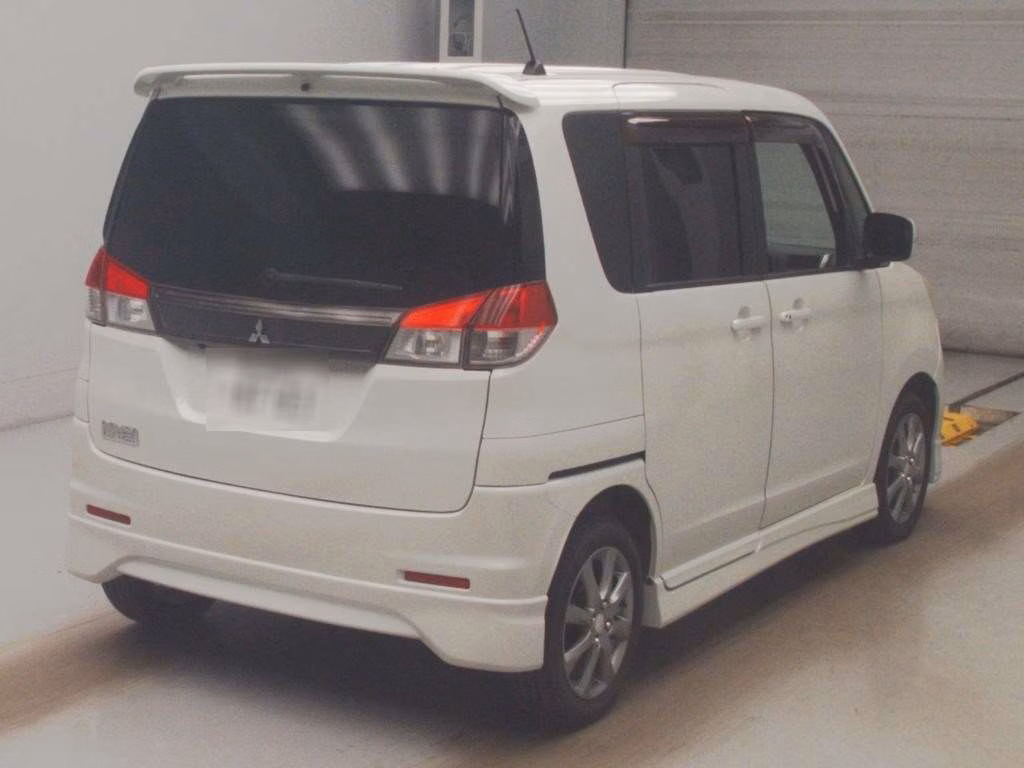 MITSUBISHI DELICA D:2