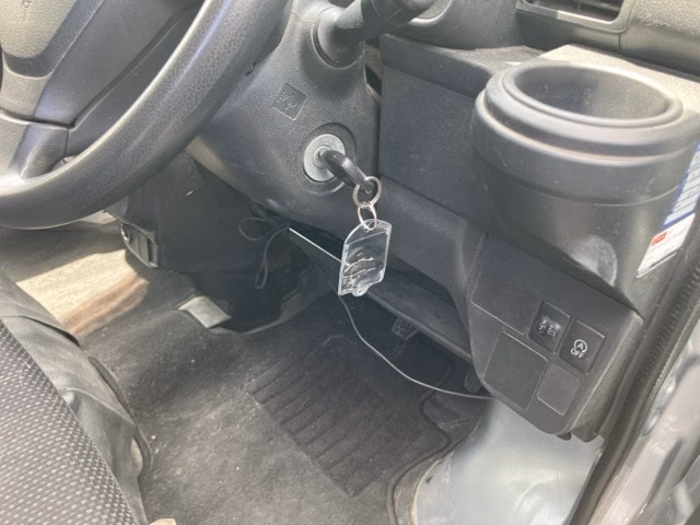 TOYOTA PIXIS VAN
