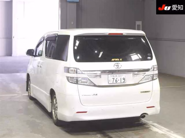 TOYOTA VELLFIRE