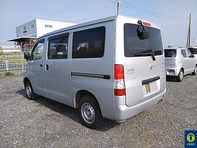 TOYOTA LITE ACE