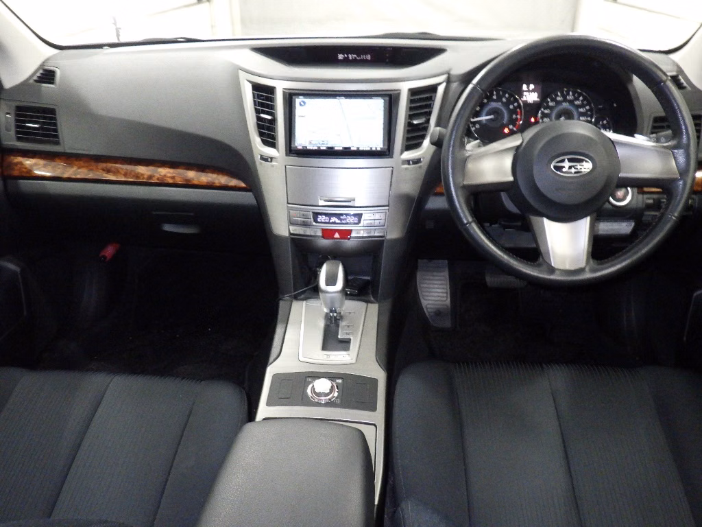 SUBARU LEGACY