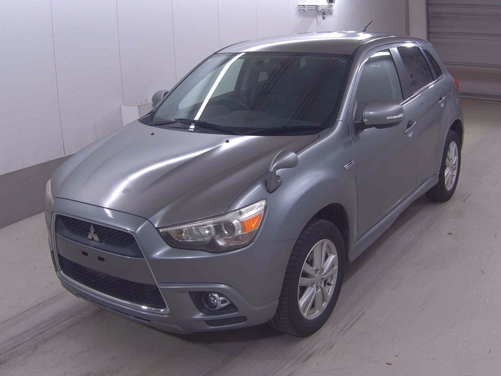 MITSUBISHI RVR