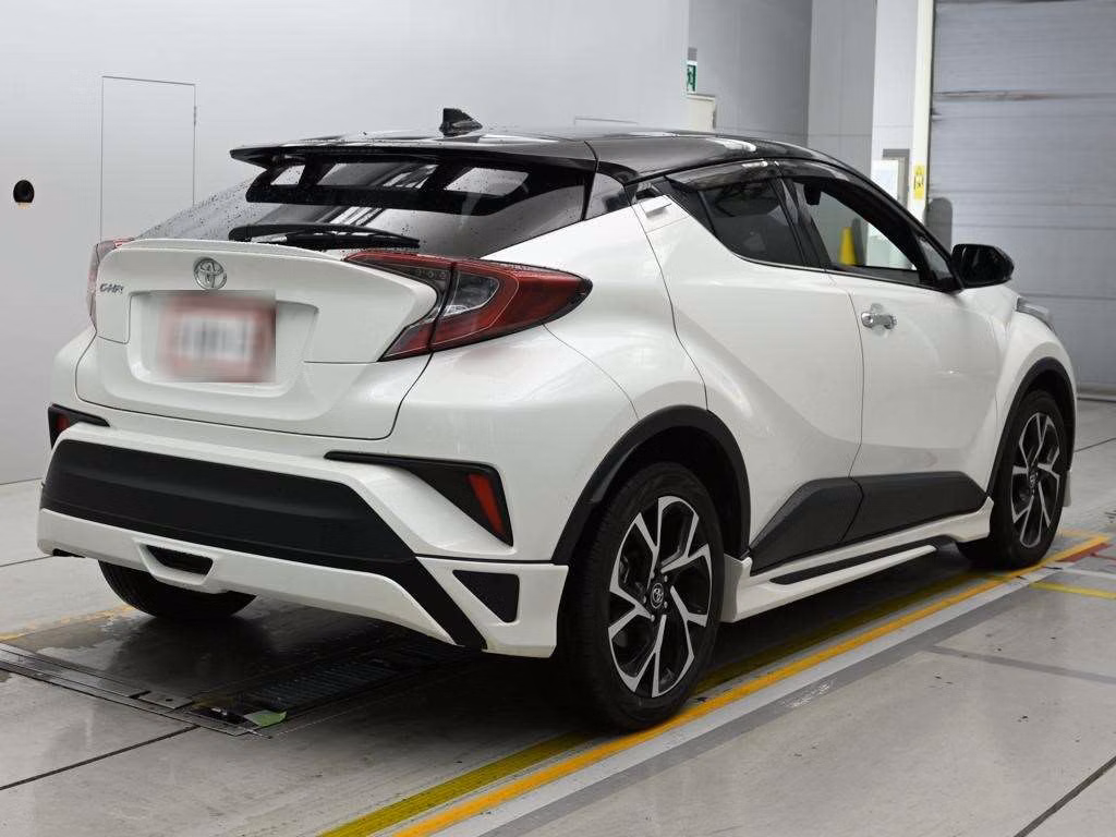 TOYOTA C-HR