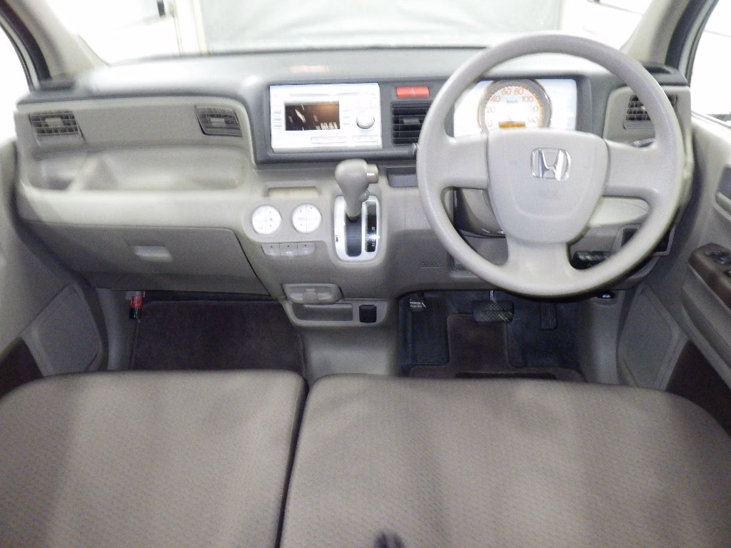 HONDA LIFE