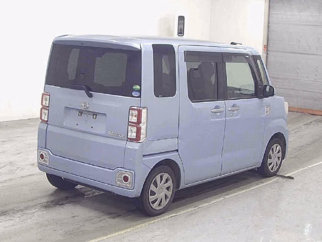 DAIHATSU WAKE