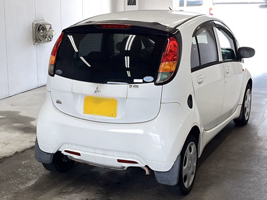 MITSUBISHI I