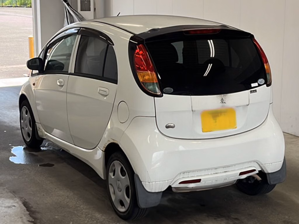 MITSUBISHI I