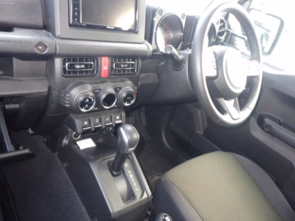 SUZUKI JIMNY SIERRA