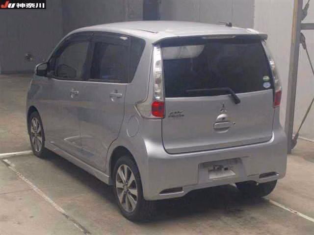 MITSUBISHI EK CUSTOM