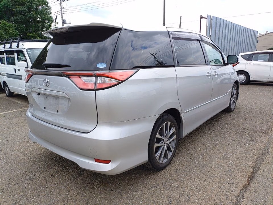 TOYOTA ESTIMA