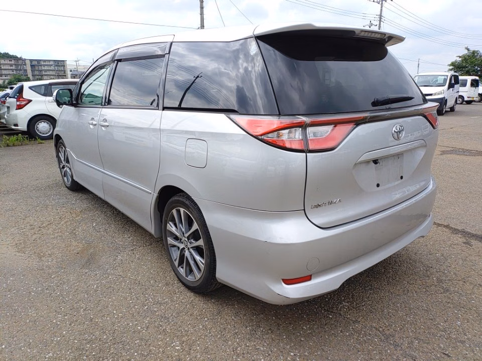 TOYOTA ESTIMA