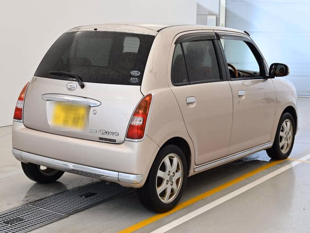 DAIHATSU MIRA GINO