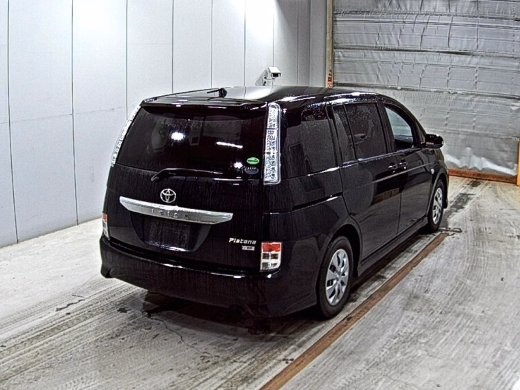 TOYOTA ISIS