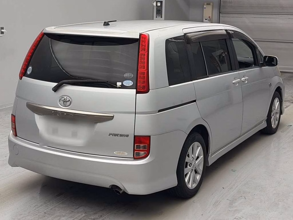 TOYOTA ISIS