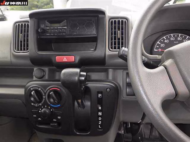 MITSUBISHI MINICAB