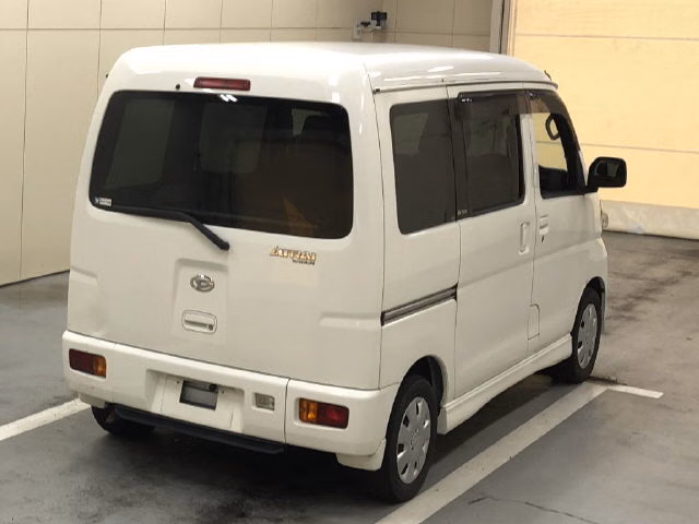 DAIHATSU ATRAI