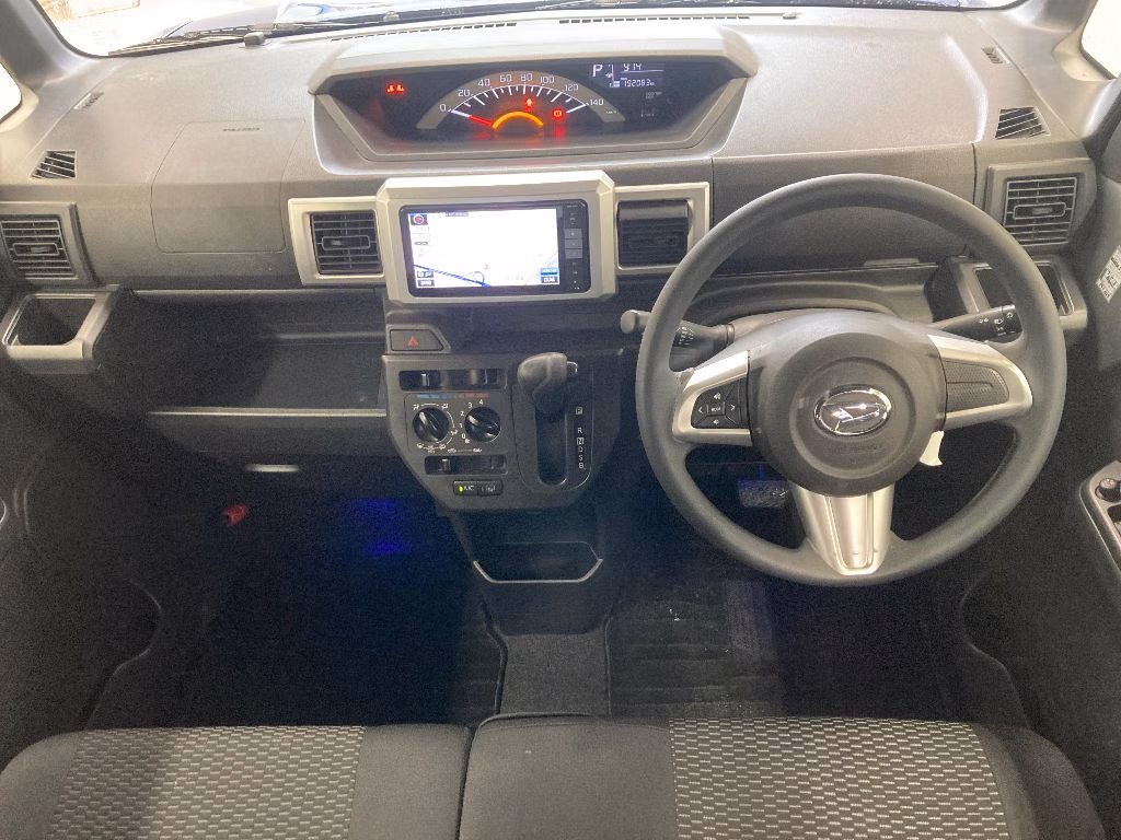 DAIHATSU WAKE