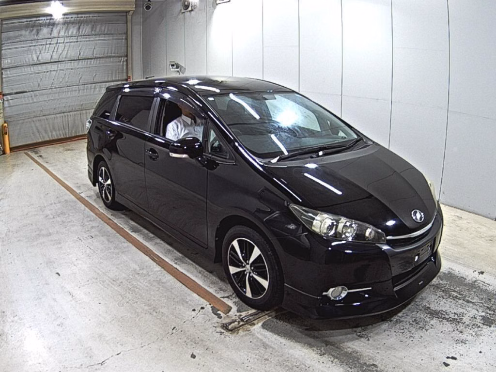 TOYOTA WISH
