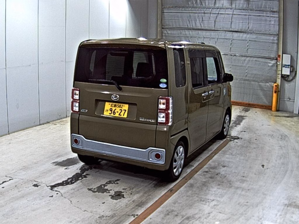 DAIHATSU WAKE