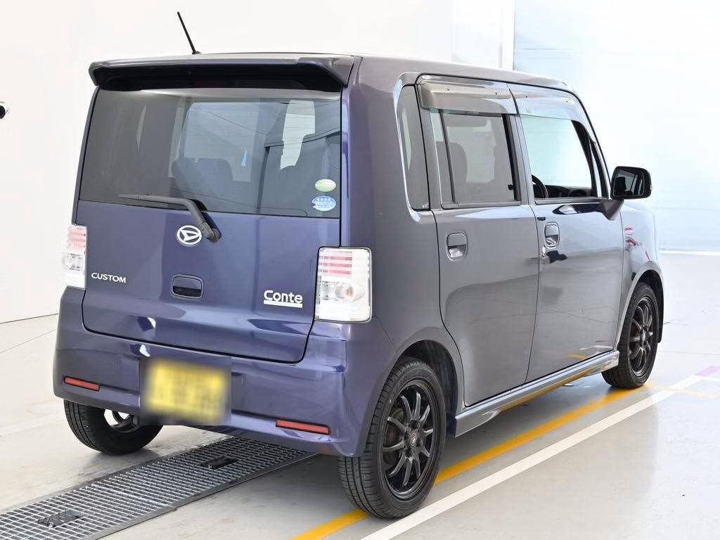 DAIHATSU MOVE CONTE