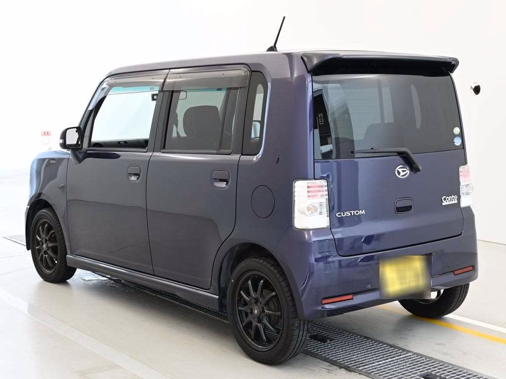 DAIHATSU MOVE CONTE