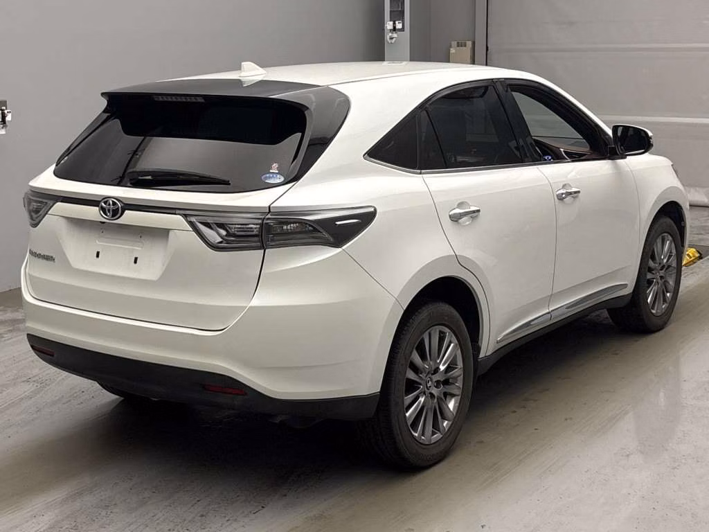 TOYOTA HARRIER