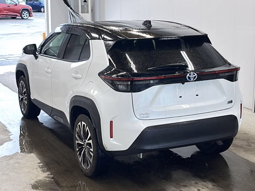 TOYOTA YARIS CROSS