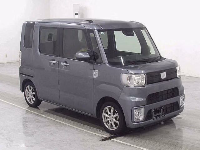 DAIHATSU WAKE