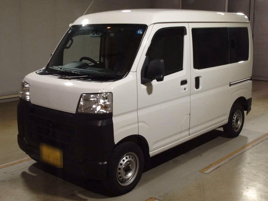 TOYOTA PIXIS VAN
