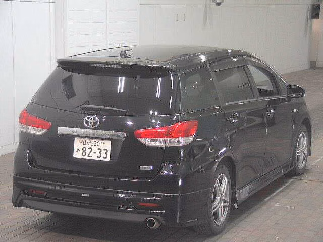 TOYOTA WISH