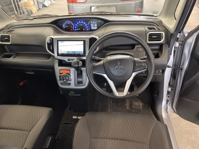MITSUBISHI DELICA D:2