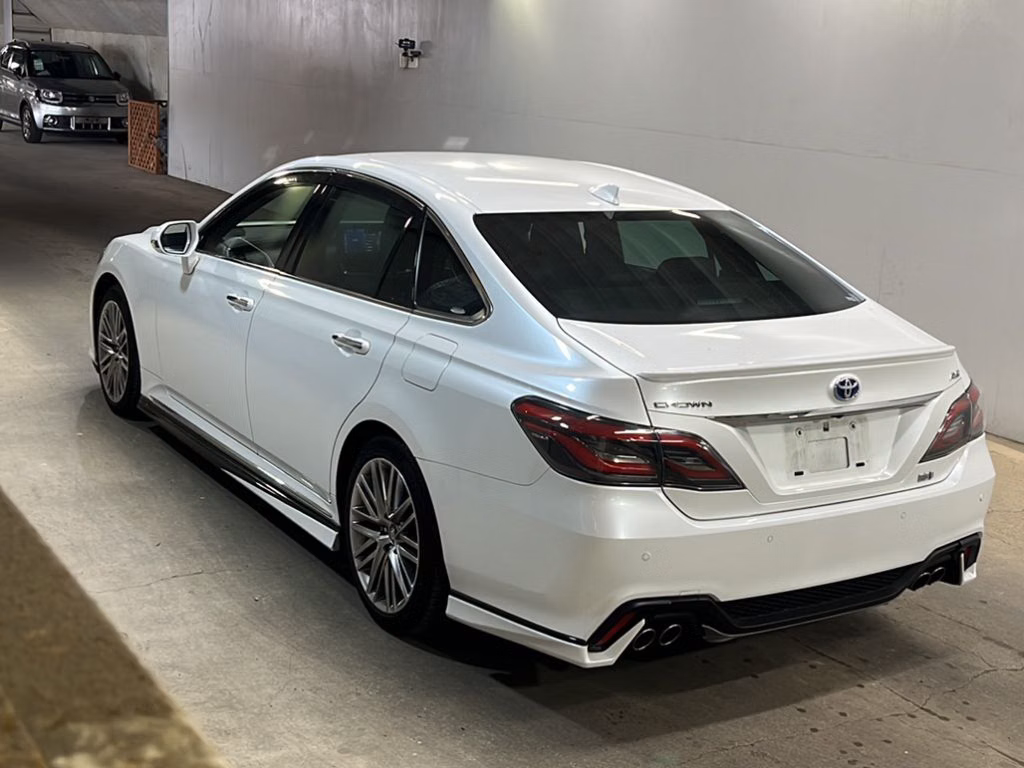 TOYOTA CROWN