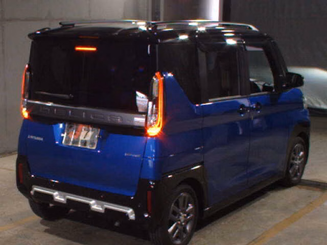 MITSUBISHI DELICA MINI