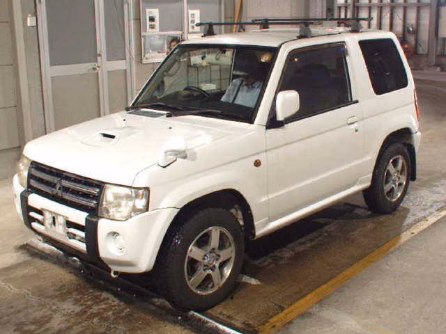 MITSUBISHI PAJERO MINI