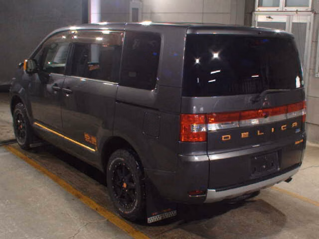 MITSUBISHI DELICA D:5