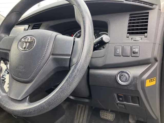TOYOTA ISIS