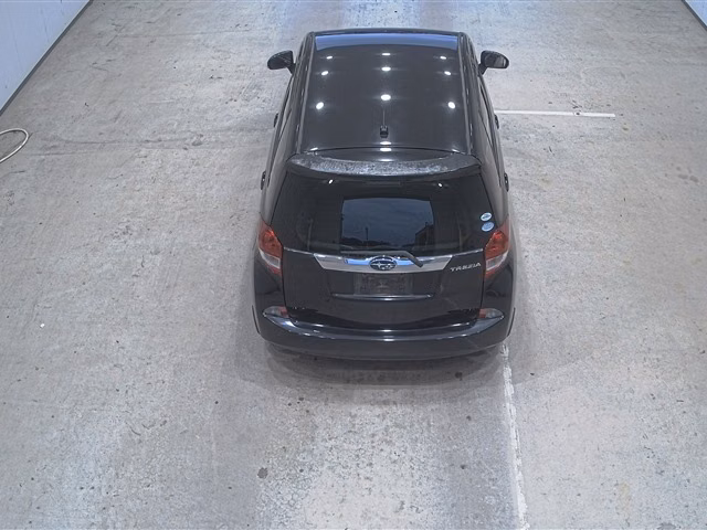 SUBARU TREZIA