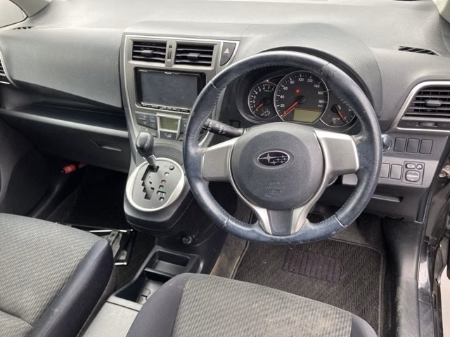SUBARU TREZIA