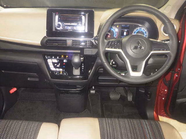 MITSUBISHI EK X