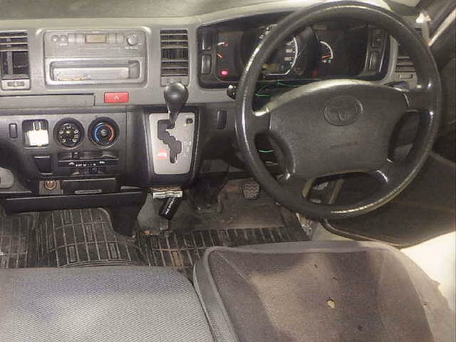 TOYOTA REGIUS ACE