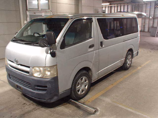 TOYOTA REGIUS ACE