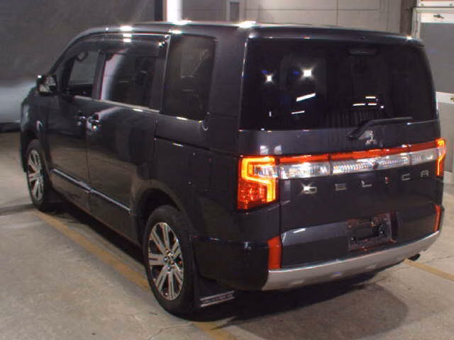 MITSUBISHI DELICA D:5