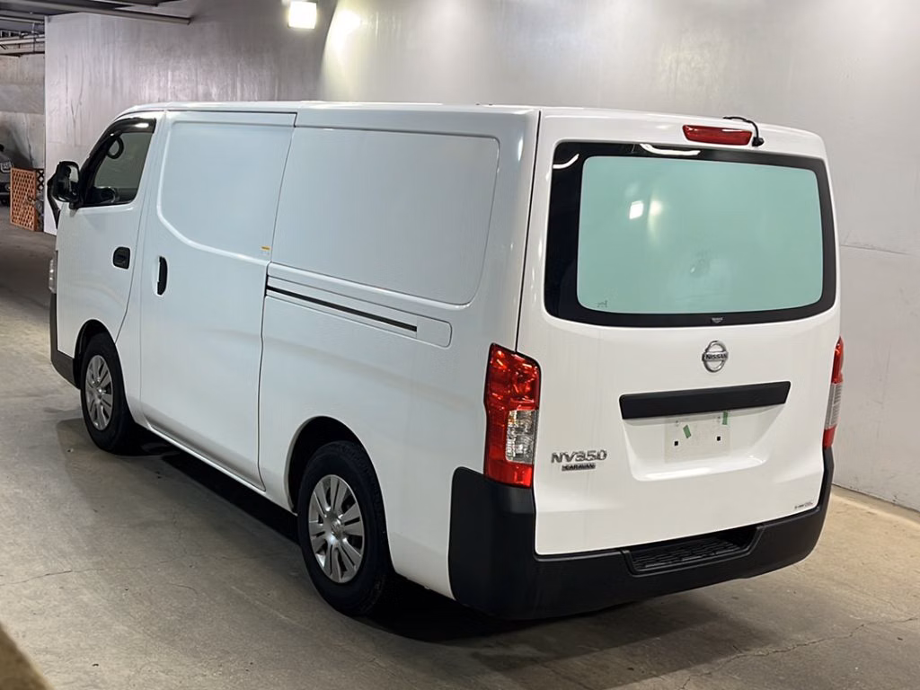 NISSAN NV350 CARAVAN