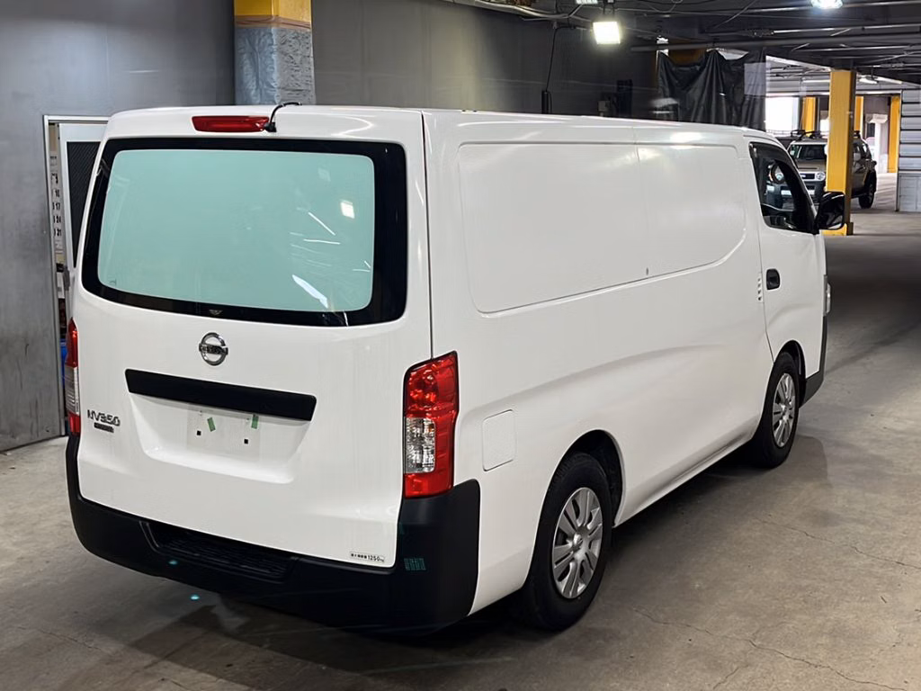 NISSAN NV350 CARAVAN