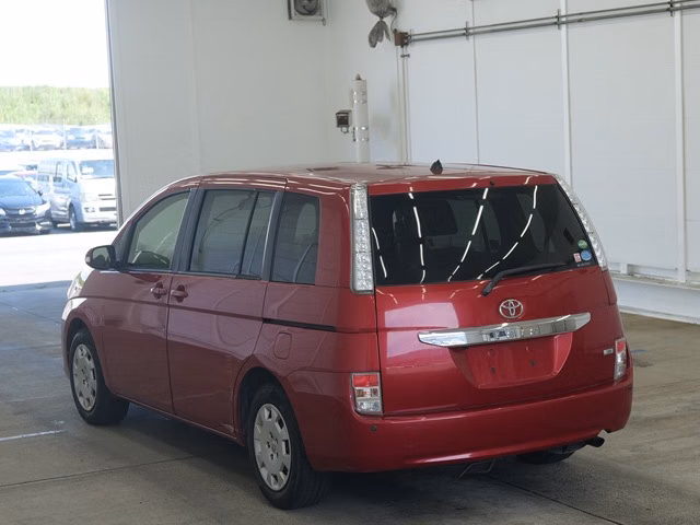 TOYOTA ISIS