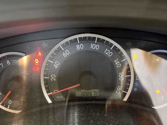 TOYOTA ISIS